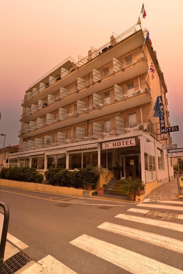 Hotel Ristorante La Marina Mhotelsgroup 산토바르톨로메오알마레 외부 사진