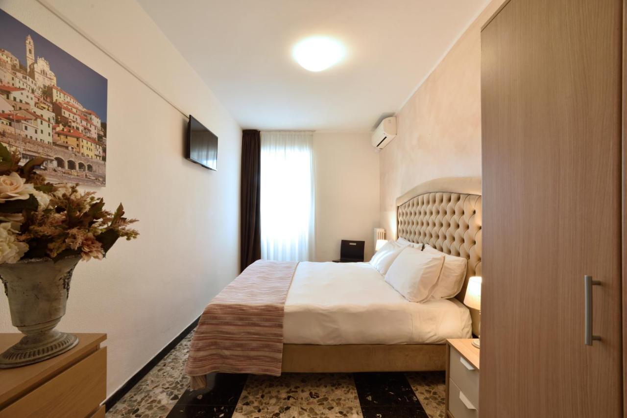 Hotel Ristorante La Marina Mhotelsgroup 산토바르톨로메오알마레 외부 사진