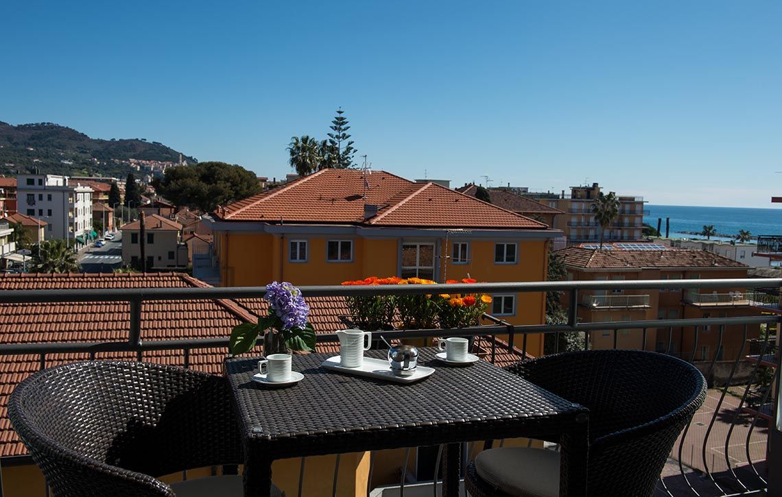 Hotel Ristorante La Marina Mhotelsgroup 산토바르톨로메오알마레 외부 사진