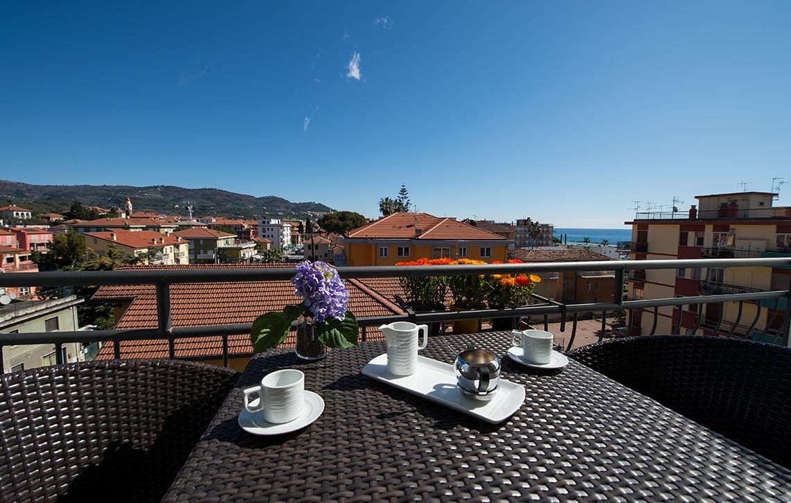 Hotel Ristorante La Marina Mhotelsgroup 산토바르톨로메오알마레 외부 사진